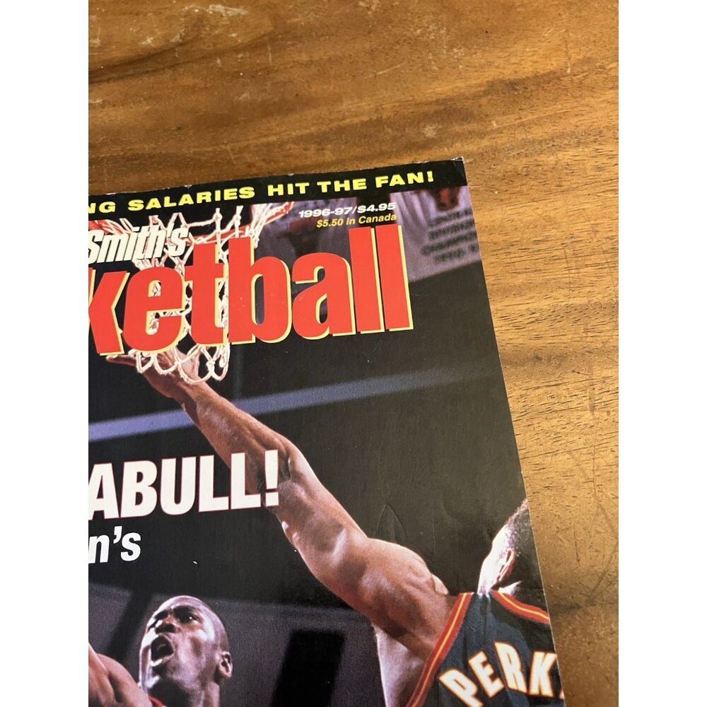 1996-97 Street & Smith's Pro Basketball Magazine Michael Jordan Chicago Bulls - Picture 4 of 8